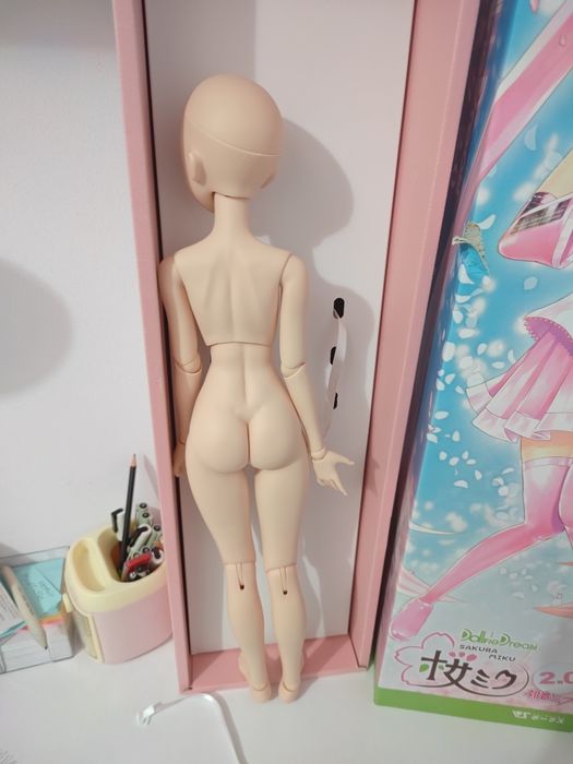 Păpușa Sakura Miku ediție limitată dollfiedream