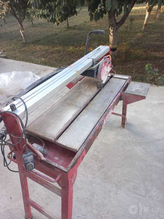 Elitech elektr plitka kesgich (suvli, relsli), stend bilan