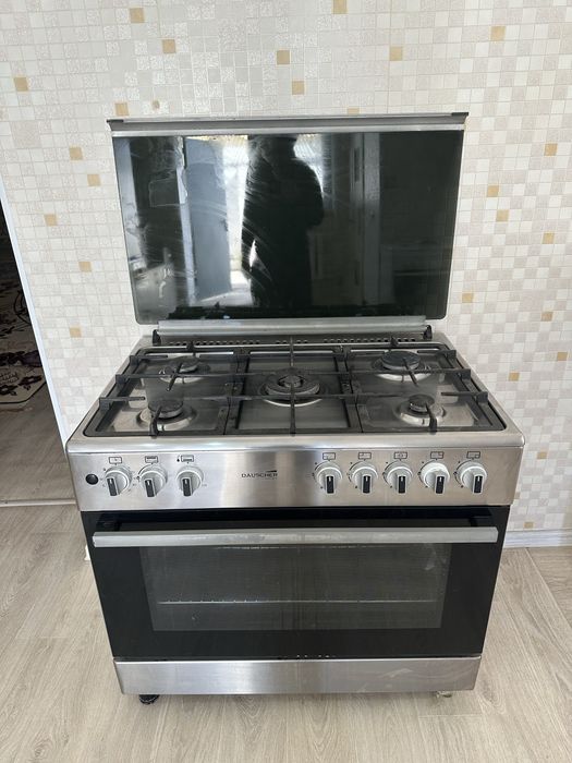Продаю газовую плиту DAUSCHER