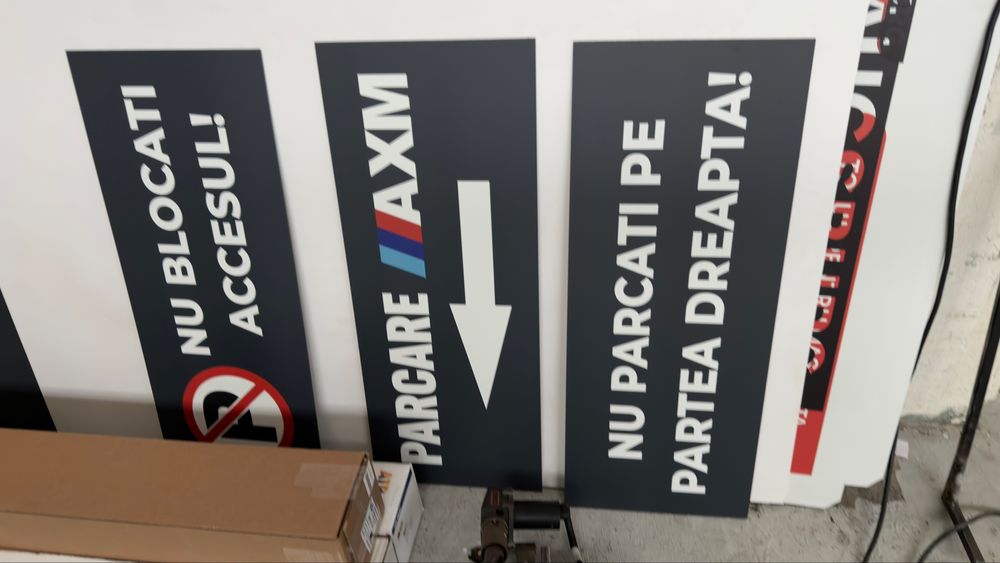 Colantari Autocolante Stikare Carti de vizita Flayere pliante Benare