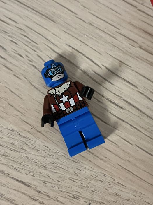 Лего капитан америка 76076