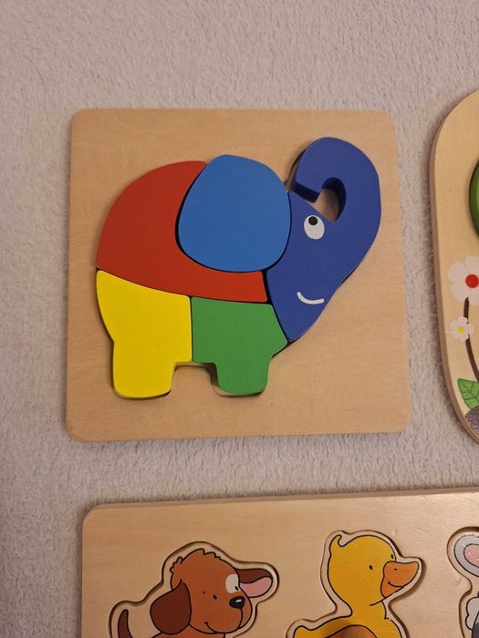 Сет дървени пъзели за най-малките