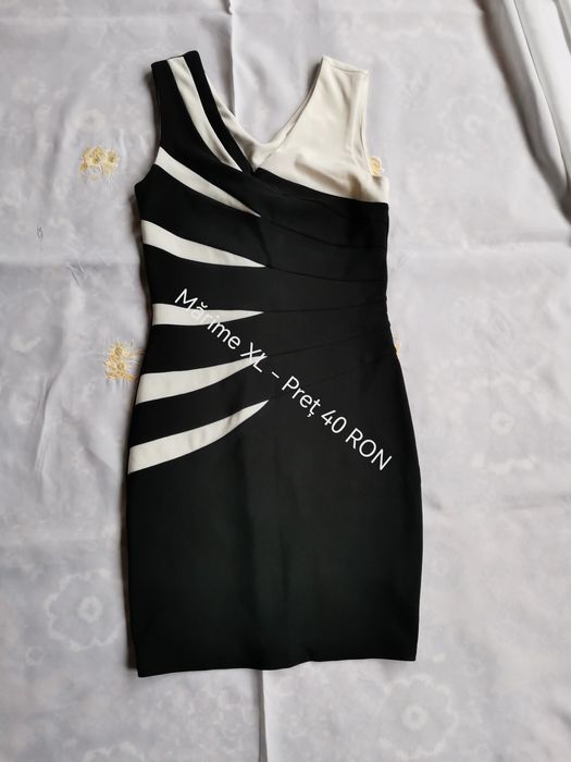 Se vând rochițe purtate o singura data