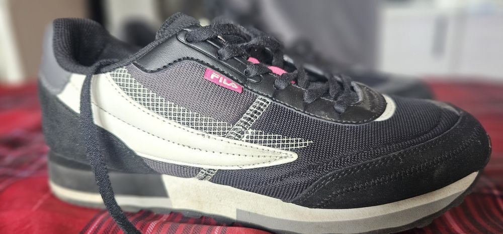 Дамски маратонки Fila / номер 40