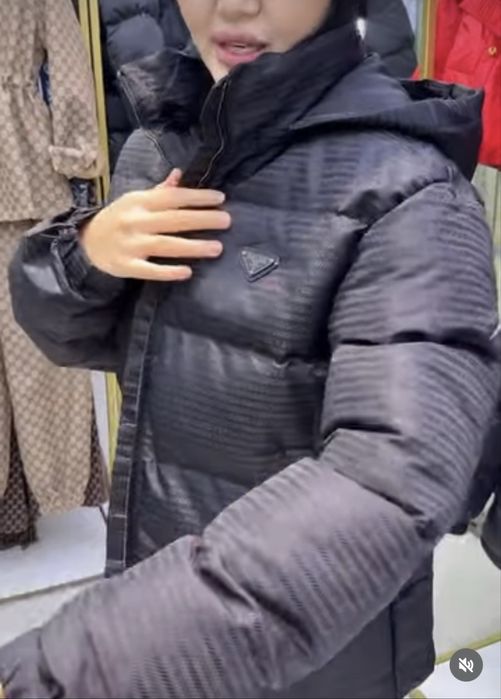 Продам куртку новая