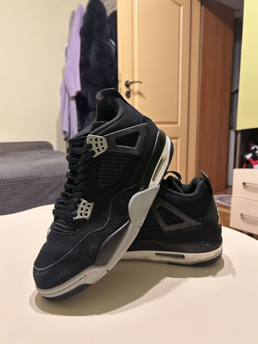 Jordan 4 - Black Canvas