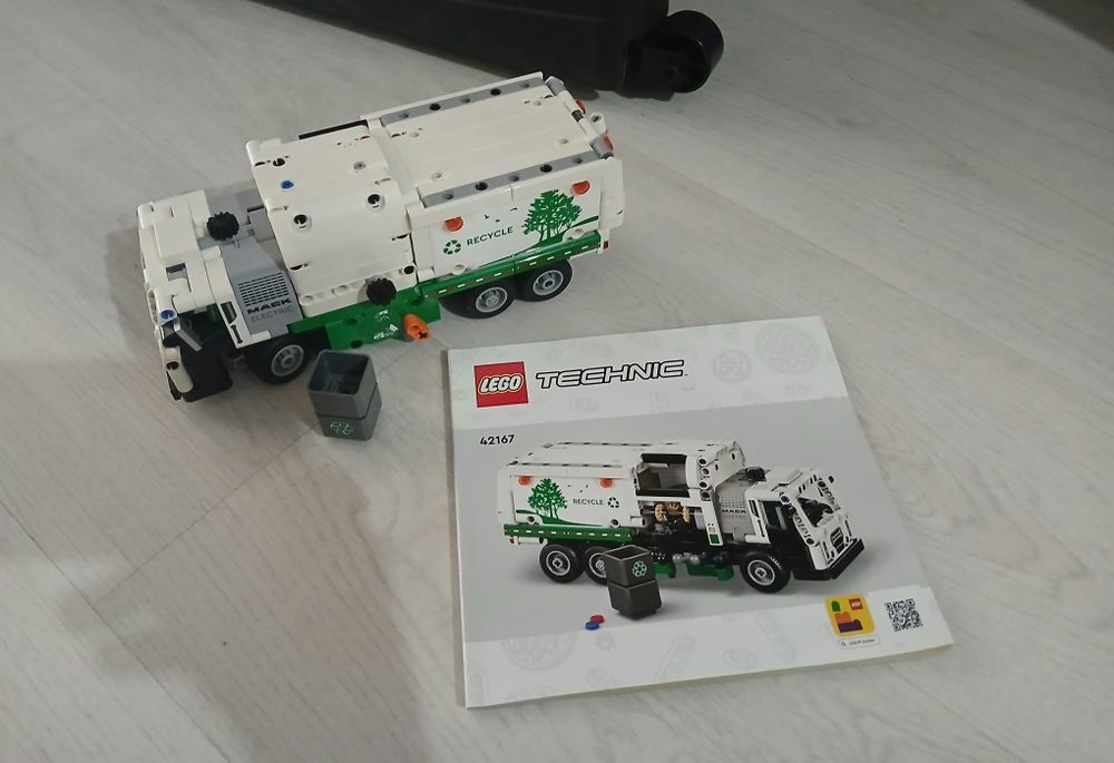 Лего техник Mack LR (42167) Lego Technic