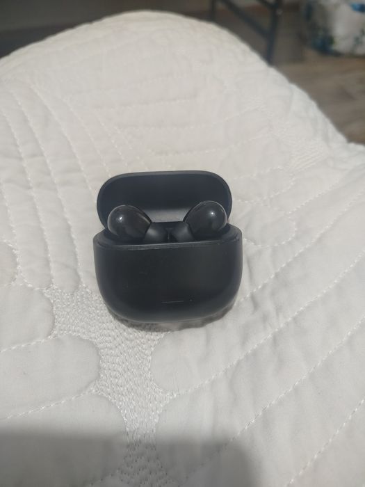 продам наушники Redmi buds 6 lite