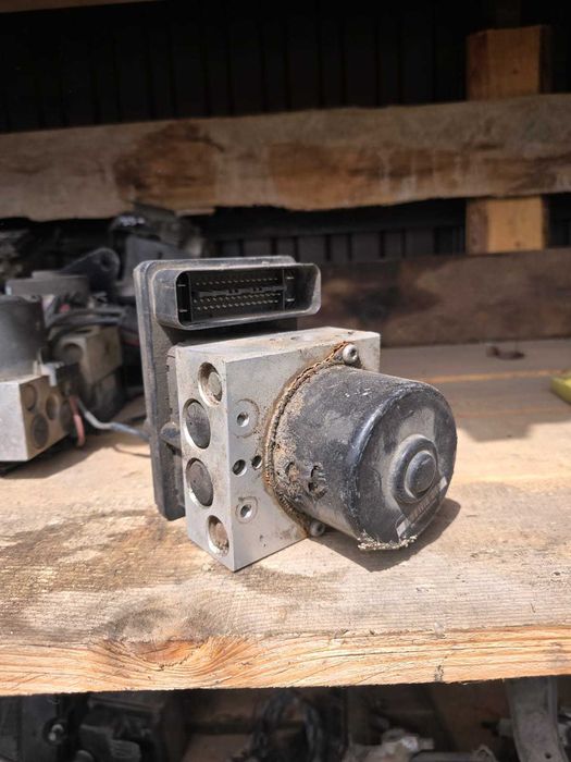 Блок Абс Abs
Ниссан Мурано З50 
Nissan Murano Z50