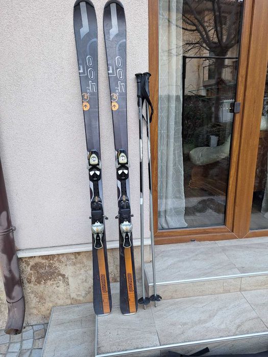 Ски комплект много запазен