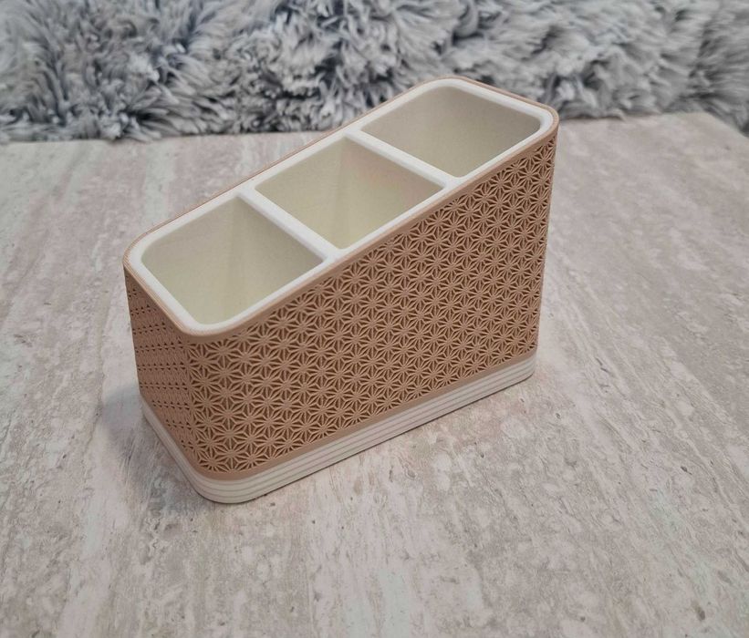 Suport telecomandă triplu – design elegant 3D