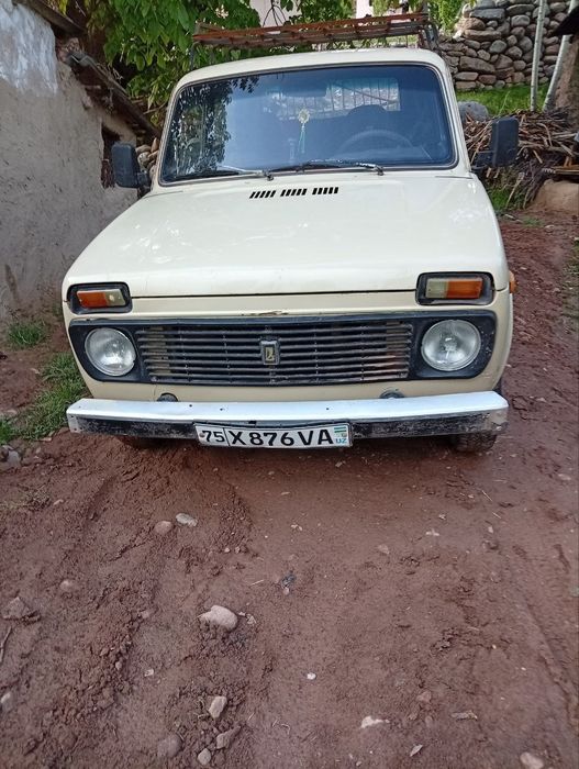 Niva holati yaxshi yili 1991 gaz -benzin 65 tahlik pirapani bor yaxshi