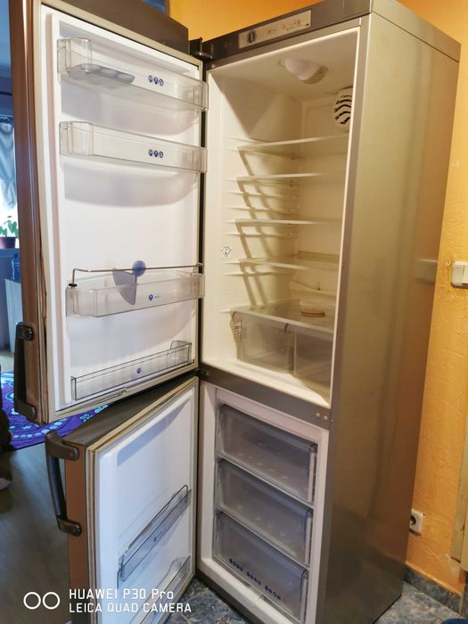 Хладилник с фризер