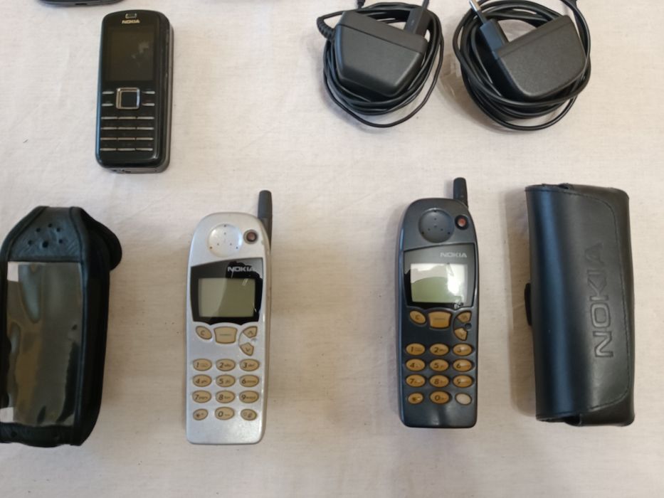 Телефони Nokia  и Samsung