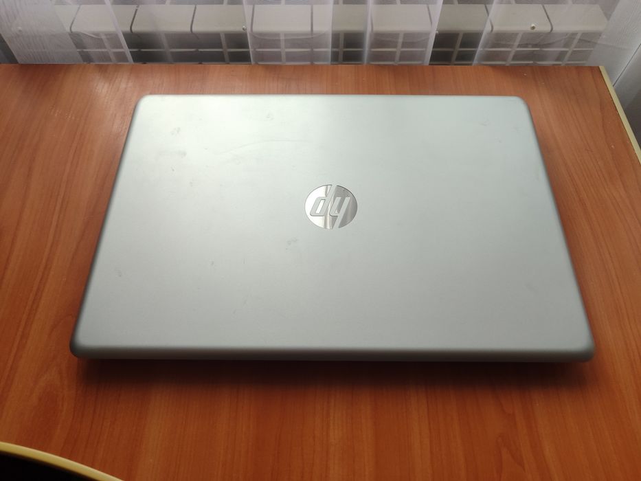 HP pavillion 17 i7 GTX1050