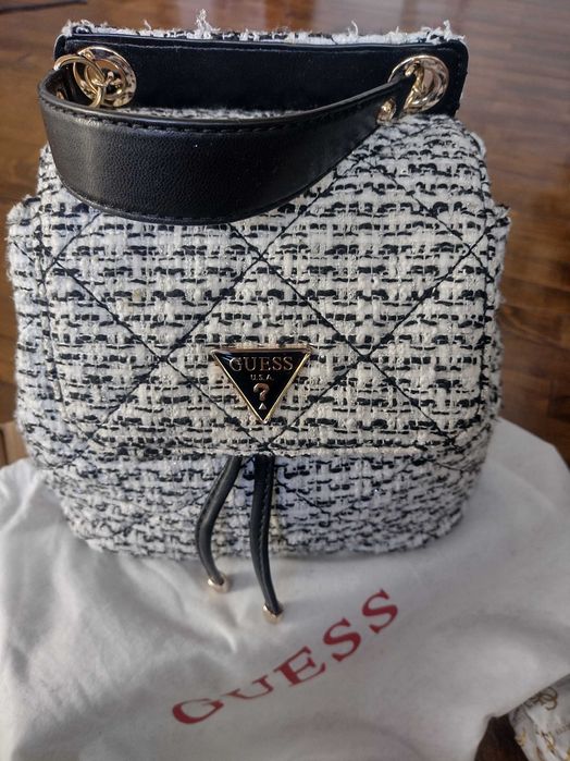 Чанта Guess  от букле