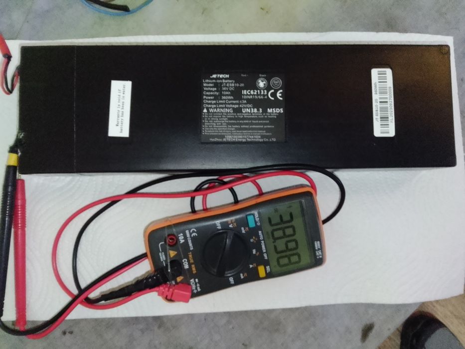 Baterii litiu ion 36v cu 10ah trotinete biciclete etc noi