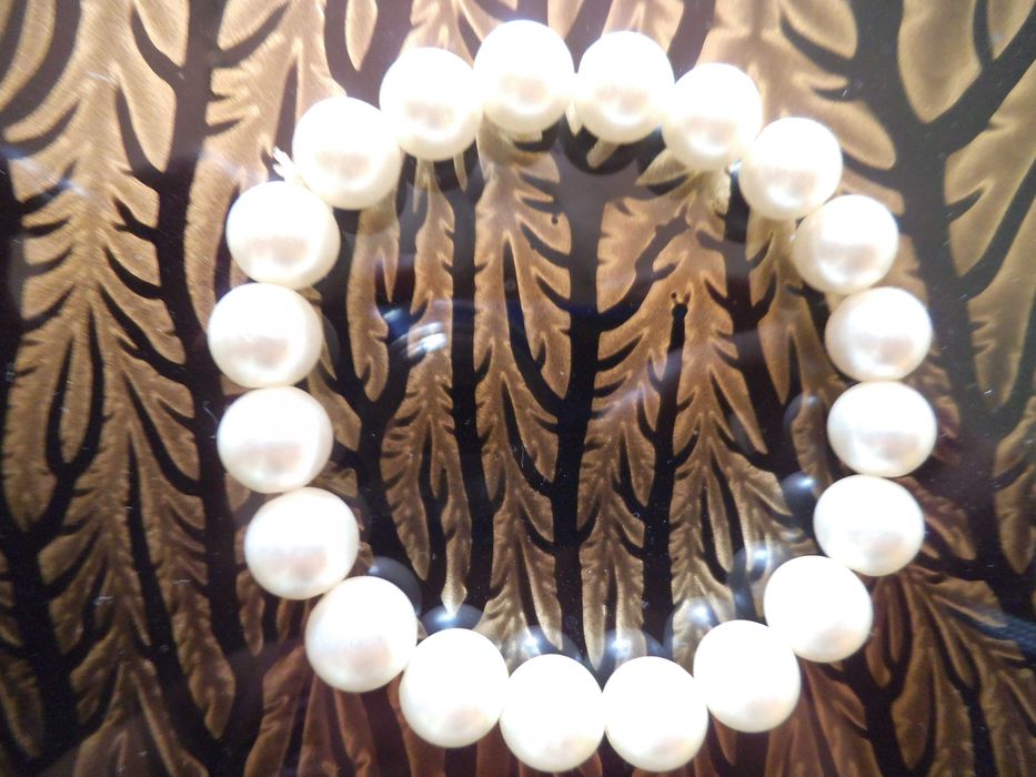 Дамски гривни и висулки