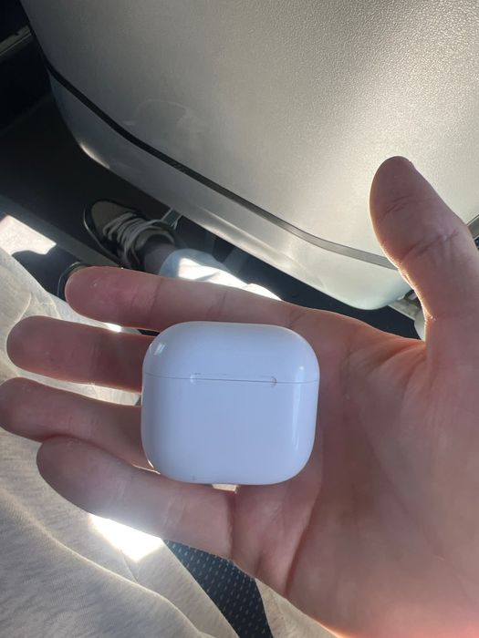 Air Pods 4 (ANC)