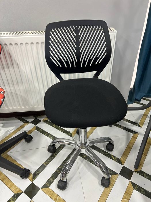 Кресло для детей стол стулья диван Уголок стеллаж парта обувница