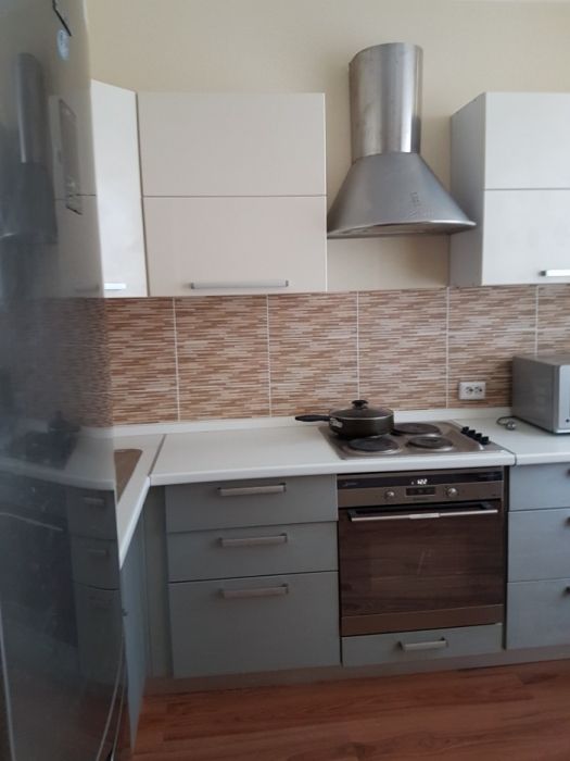 Левый берег посуточно