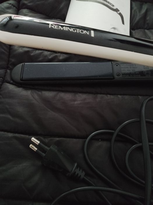 Placa de indreptat parul Remington Pearl  S9500,