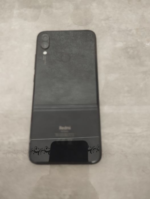Redmi note 7  б/у