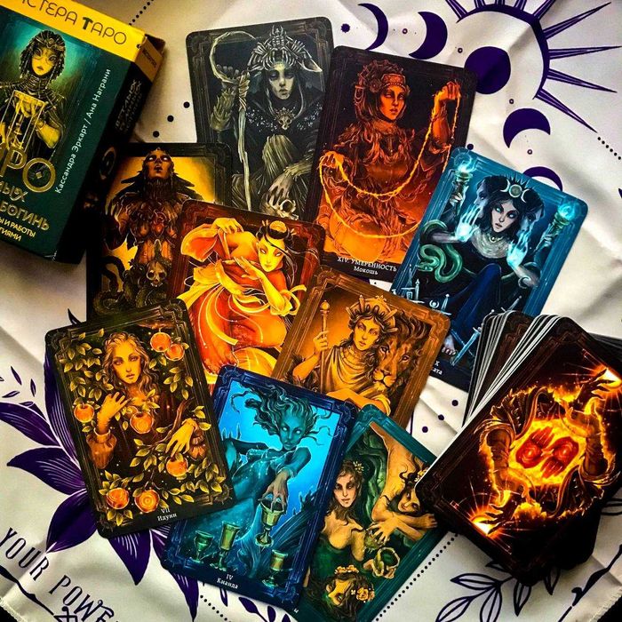 Авторские колоды Таро и оракулы
