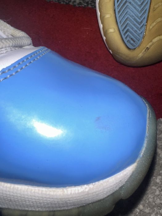 Jordan 11 Low UNC