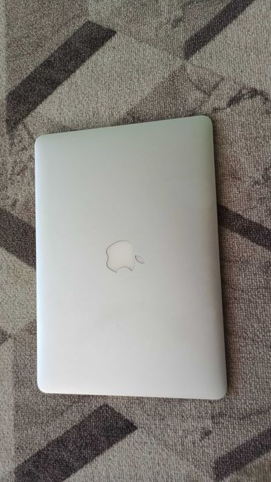 Apple MacBook Air 13 Mid 2012
