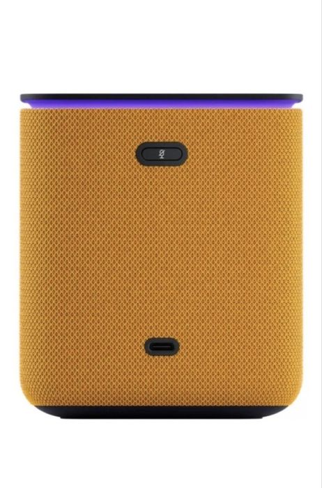 Алиса, умный колонка