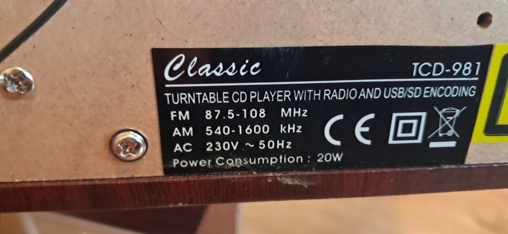 Minisistem Retro Classic ( radio fm ,cd,usb, card sd și pick-up)
