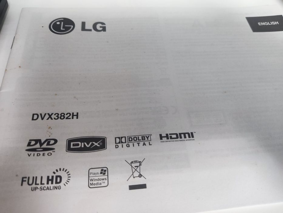DVD Player - LG DVX382H - cu cablul HDMI si optic inclus