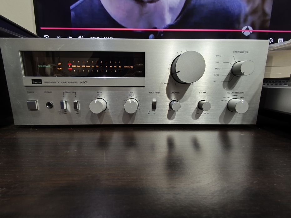 Vând receiver AV onkyo HTR695