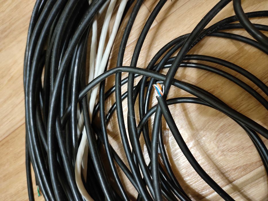 Отдам даром интернет кабель,