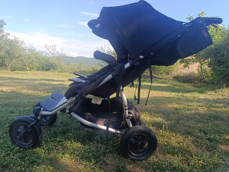 Мountain buggy duet v3 , детска количка за близнаци , пълен комплект.