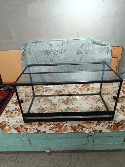 Террариум новый в наличии.