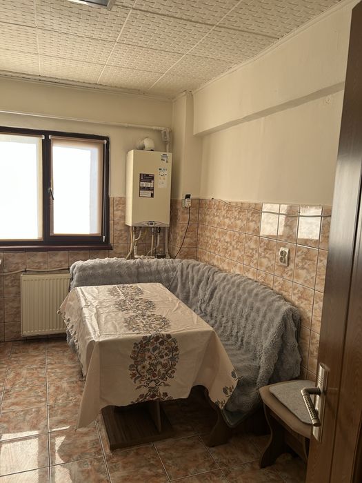 Inchirez apartament 2 camere decomandat