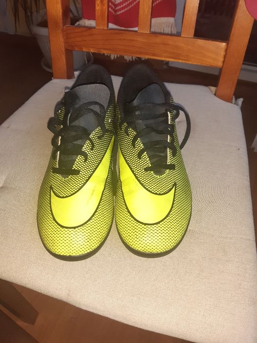 Бутонки Найк Номер 40,5