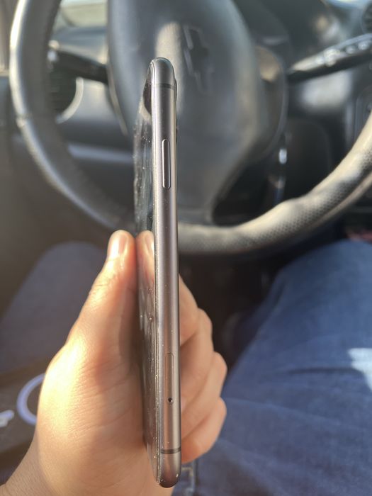 Iphone 11 64 tali 83% yomkist