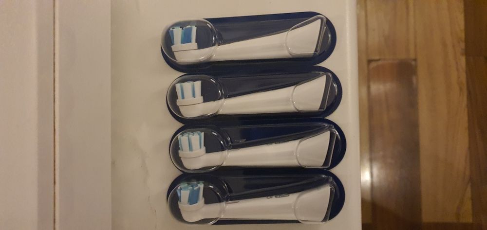 Rezerve IO  Gentle Care pentru  periuță electrică Oral B