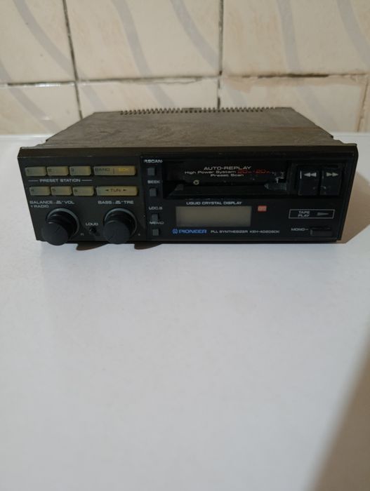 Продам автомагнитолу Pioneer