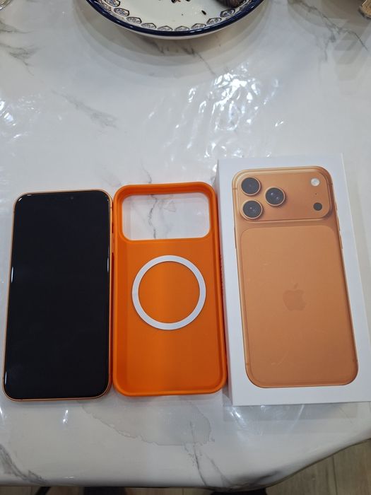 Продам айфон 17про