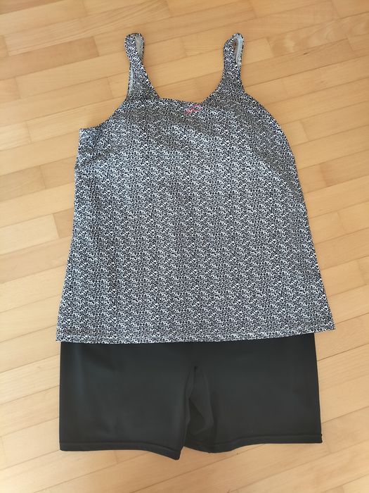 Costum baie damă mărimea 46