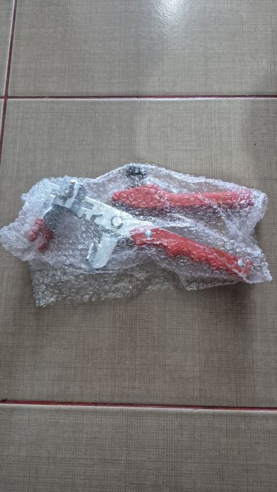 Pachet distantiere clipsuri cleme gresie faianta