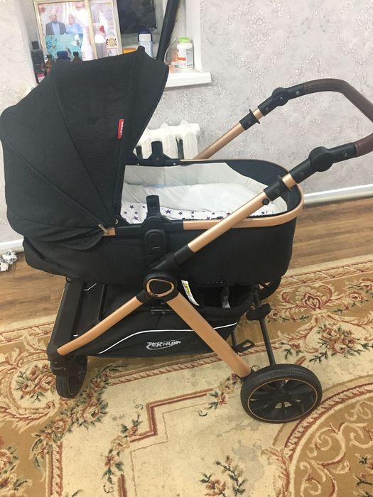 Коляска сатам новый