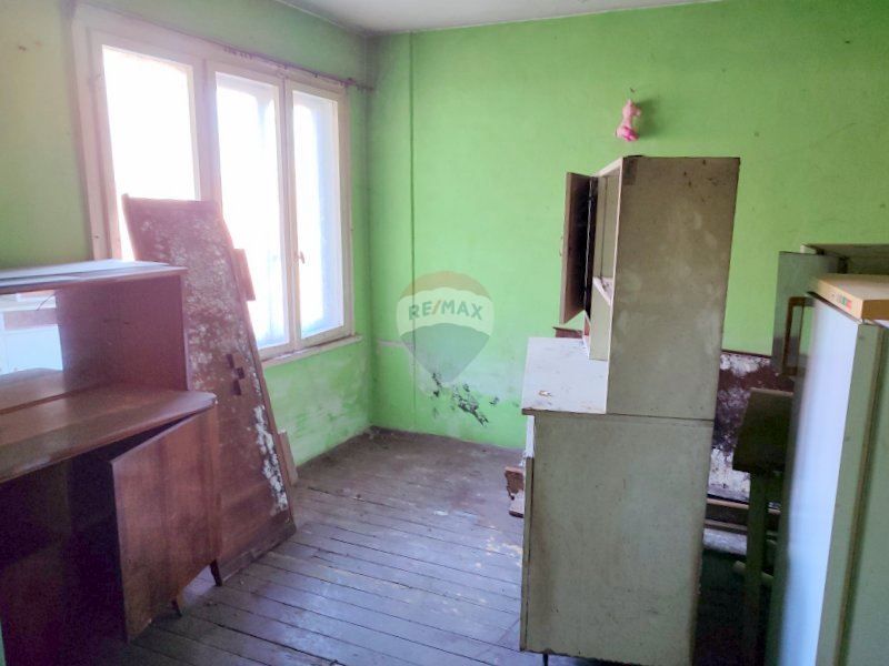 Продава се Етаж от къща в Попово - 245 кв.м за 354 €/кв.м - Снимка #6