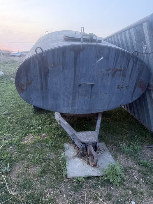 Бензовоз прицеп 3,5-4 тонны