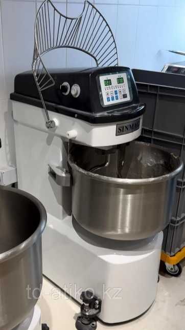 Тестомес спиральный Sinmag SM2-80T