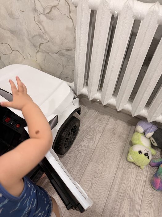 Продам детский транспорт машину